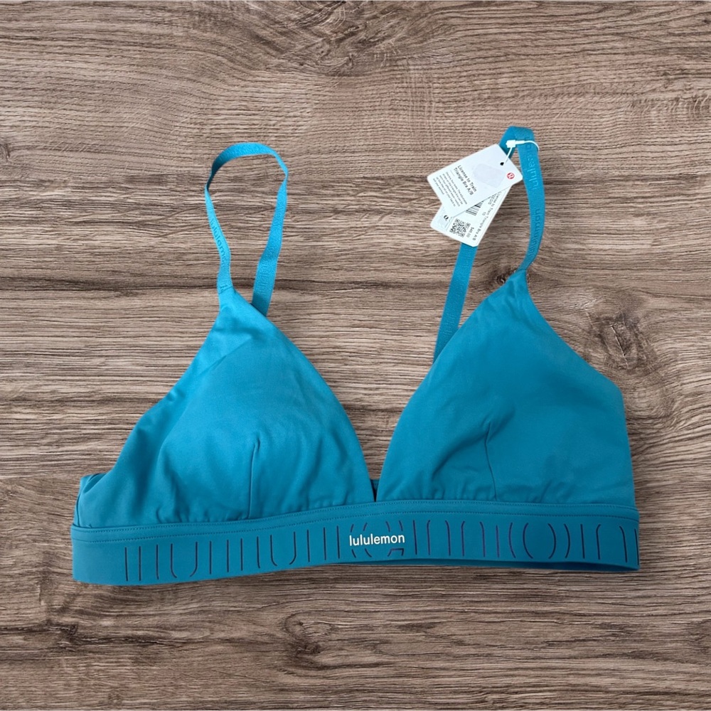 Lululemon NWT Triangle A/B